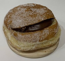 Bola de Berlim Nutella