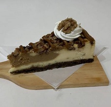 Caramel Pecan Cheesecake