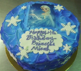 Frozen snowflake cake