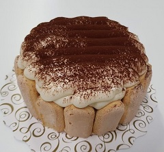 Tiramisu cake