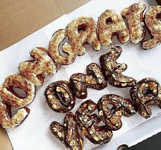 LETTER DONUTS 