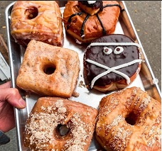 Assorted Donuts(6)