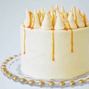 SALTED CARAMEL CAKE