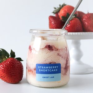 STRAWBERRY SHORTCAKE SWEET JAR