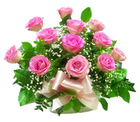 Pink roses arrangement