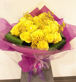 Yellow Roses (24)