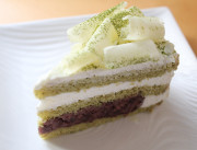 Green tea red bean cake